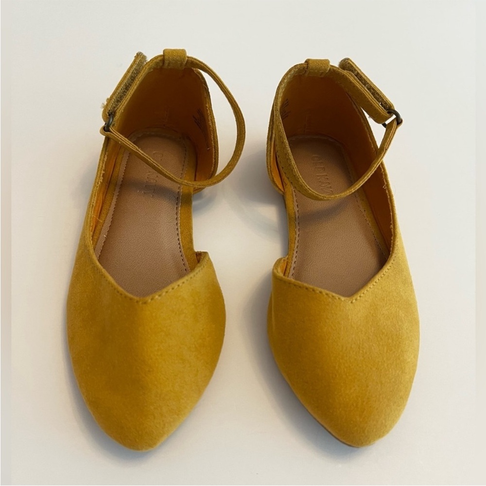 Old Navy Faux Suede Pointy Toe Ballet Flats Mustard Yellow w/Ankle Strap Kids 9T - Picture 6 of 6